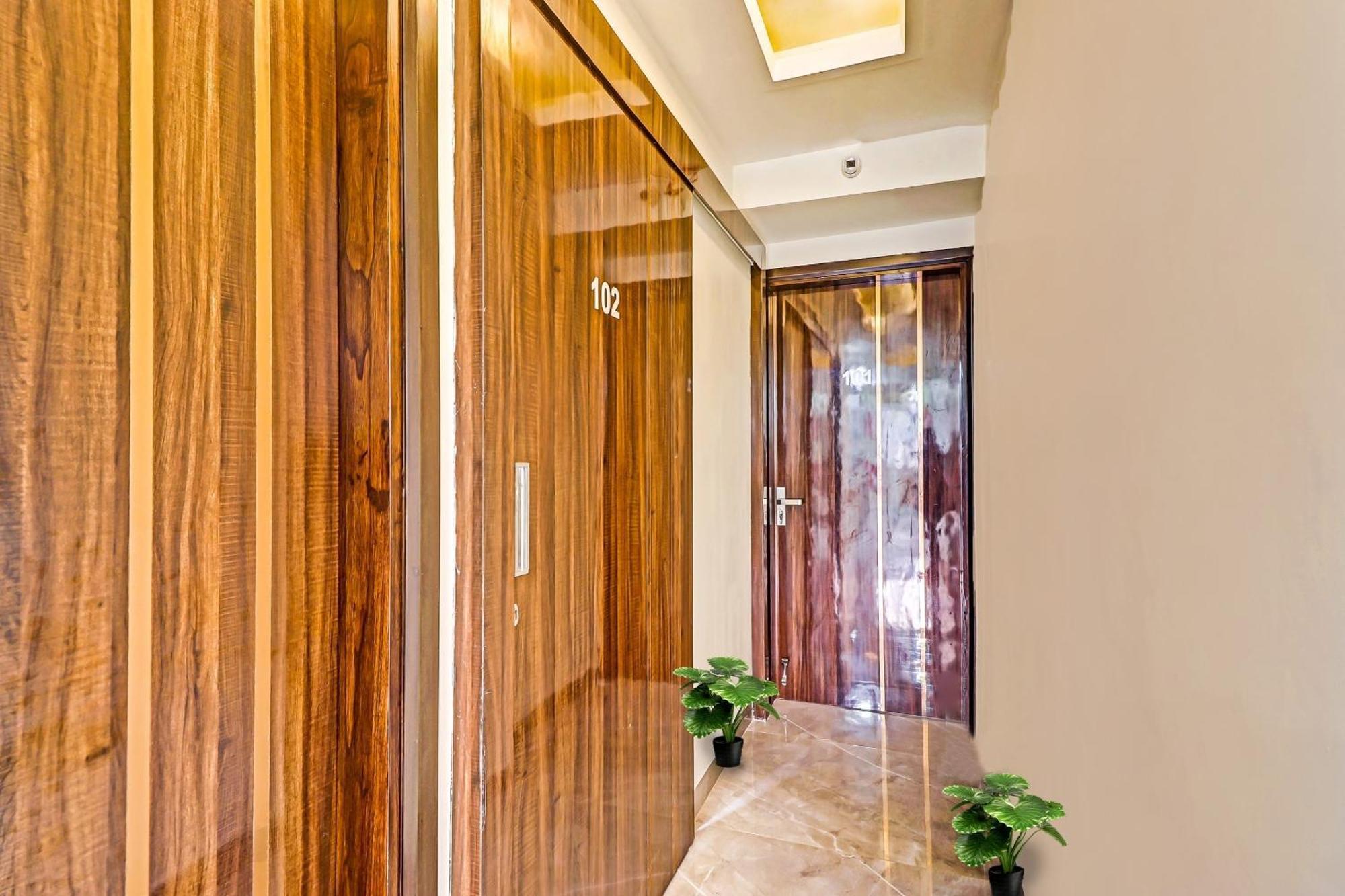Hotel O Amazing Guest House Neu-Delhi Exterior foto