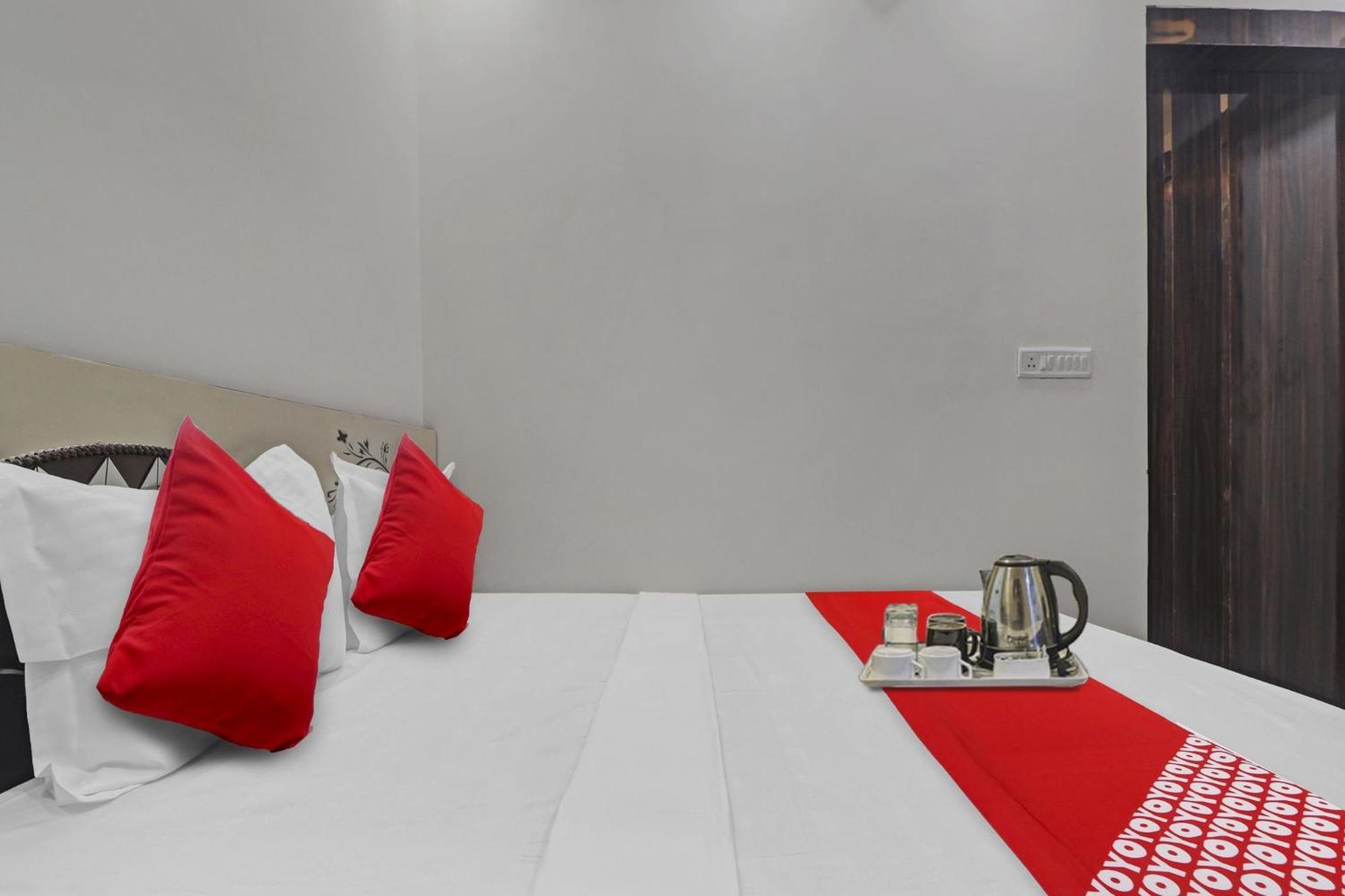 Hotel O Amazing Guest House Neu-Delhi Exterior foto