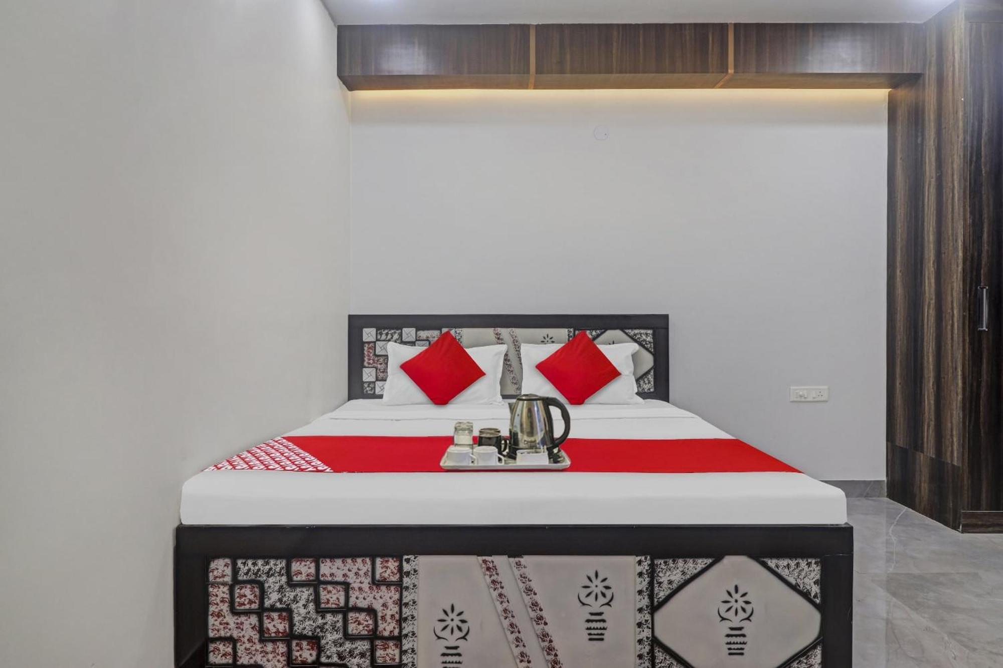 Hotel O Amazing Guest House Neu-Delhi Exterior foto